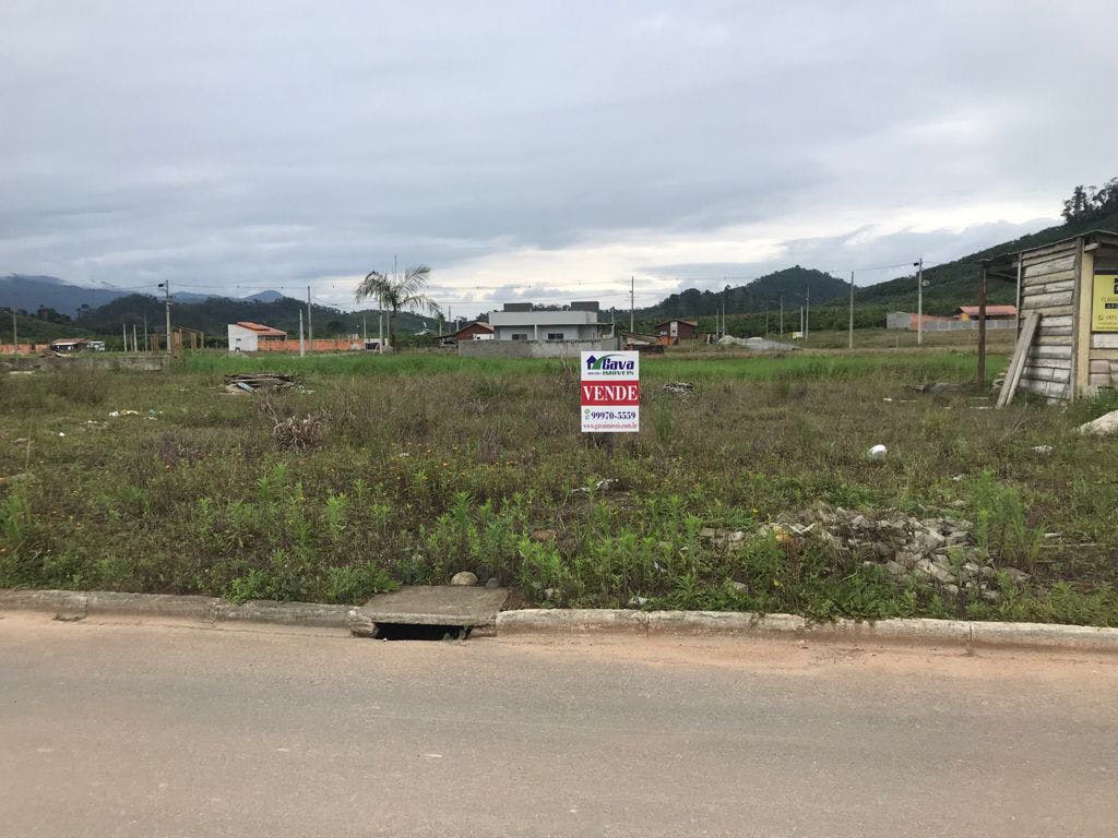 Terreno à venda em São João Abaixo